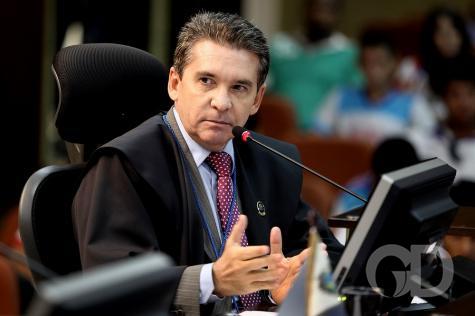 'Acredito na Justiça', diz Sérgio Ricardo que segue afastado do TCE - Vimarsana News