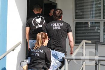 Opera&ccedil;&atilde;o M&atilde;o Dupla