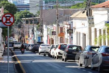 Rua C&acirc;ndido Mariano
