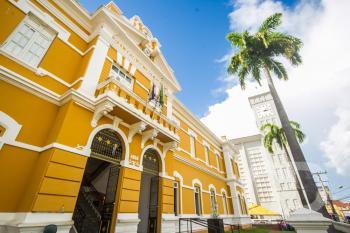 Fotos Pontos Tur&iacute;sticos da Capital / Cuiab&aacute; MT /  Pal&aacute;cio da Instru&ccedil;&atilde;o