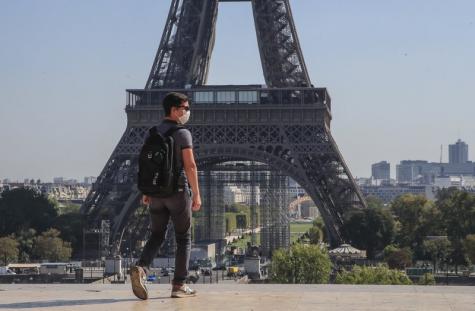 França suspende 3 mil trabalhadores do setor de saúde que não se vacinaram - Vimarsana News