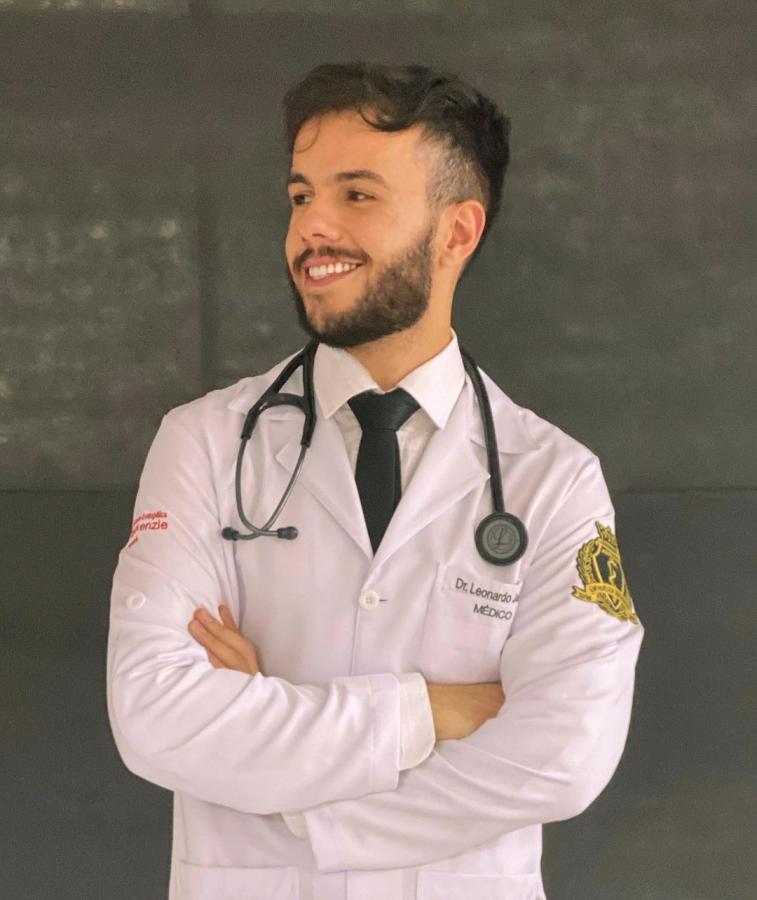 Médico mato-grossense recém-formado morre queimado após acidente em bar