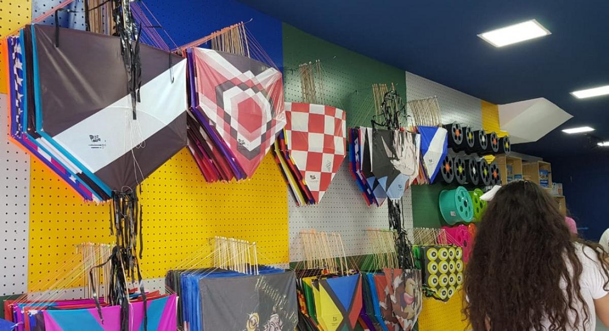 Conhecido Zé da Pipa abre loja específica do brinquedo em Cuiabá ...