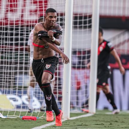 Reprodução/Twitter 