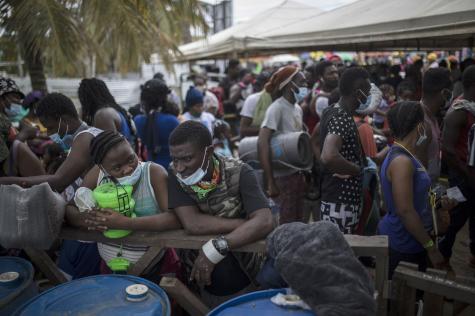 Centenas de haitianos vão ao norte da Colômbia em rota humanitária - Vimarsana News