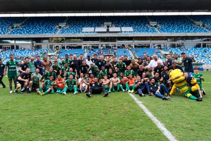 AssCom Dourado