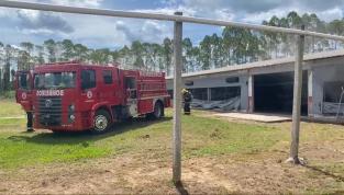 Incêndio granja/Nova Mutum 