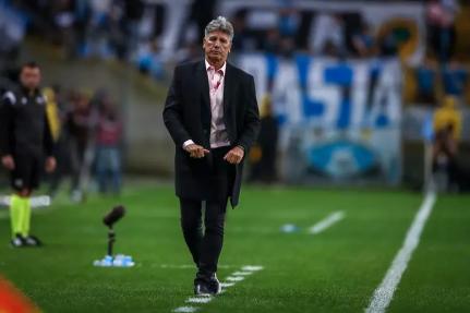 Lucas Uebel / Grêmio / Jogada10