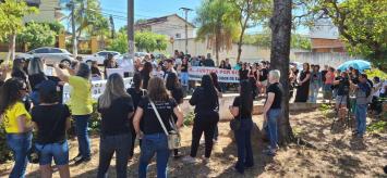 Protestos por morte de gata