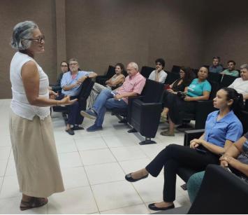 Pesquisadores Portão do Inferno 1