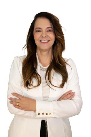Simone Finke - Dentista