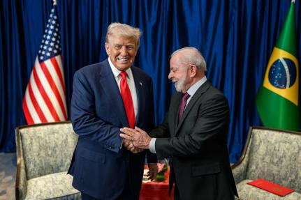 Daniel Torok/Official White House Photo - 26.10.20