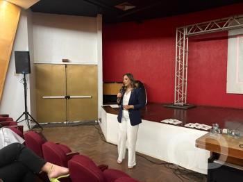 Greyzi D'ütra, treinamento comercial Gazeta 