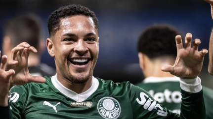 Reprodução/@vitor_roque9