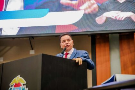 Vanderson Ferraz Santos 