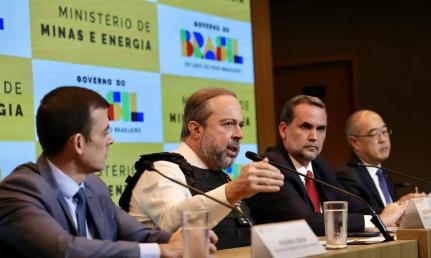 FABIO RODRIGUES-POZZEBOM/AGÊNCIA BRASIL