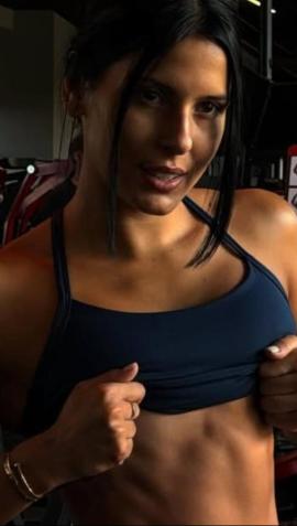 Reprodução/Instagram/@anacastelacantora