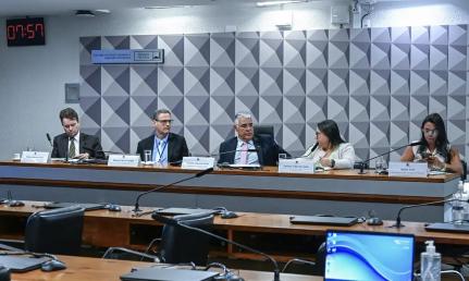 WALDEMIR BARRETO/AGÊNCIA SENADO
