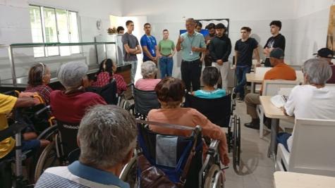 Projeto promove inclusão digital para idosos em Cuiabá
